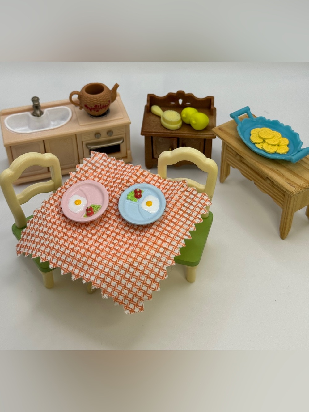 Epoch Sylvanian Families Calico Critters Kitchen Dining Room Furniture Lot